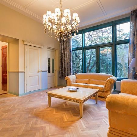 The Royal Suite II - R.Q.C. กรุงเฮก ภายนอก รูปภาพ